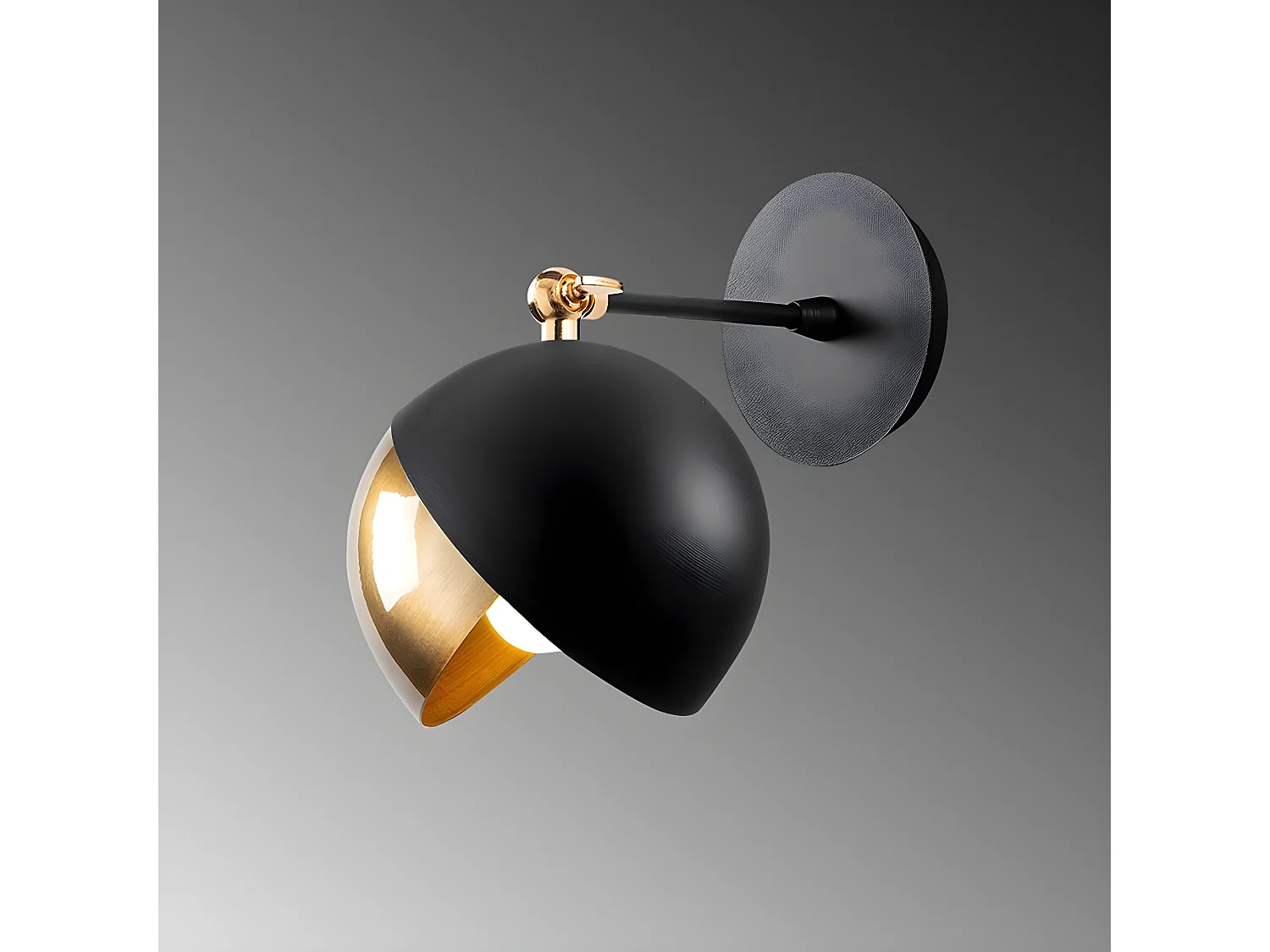 Harvey wandlamp met open halfrond scherm zwart en goud 1xE27