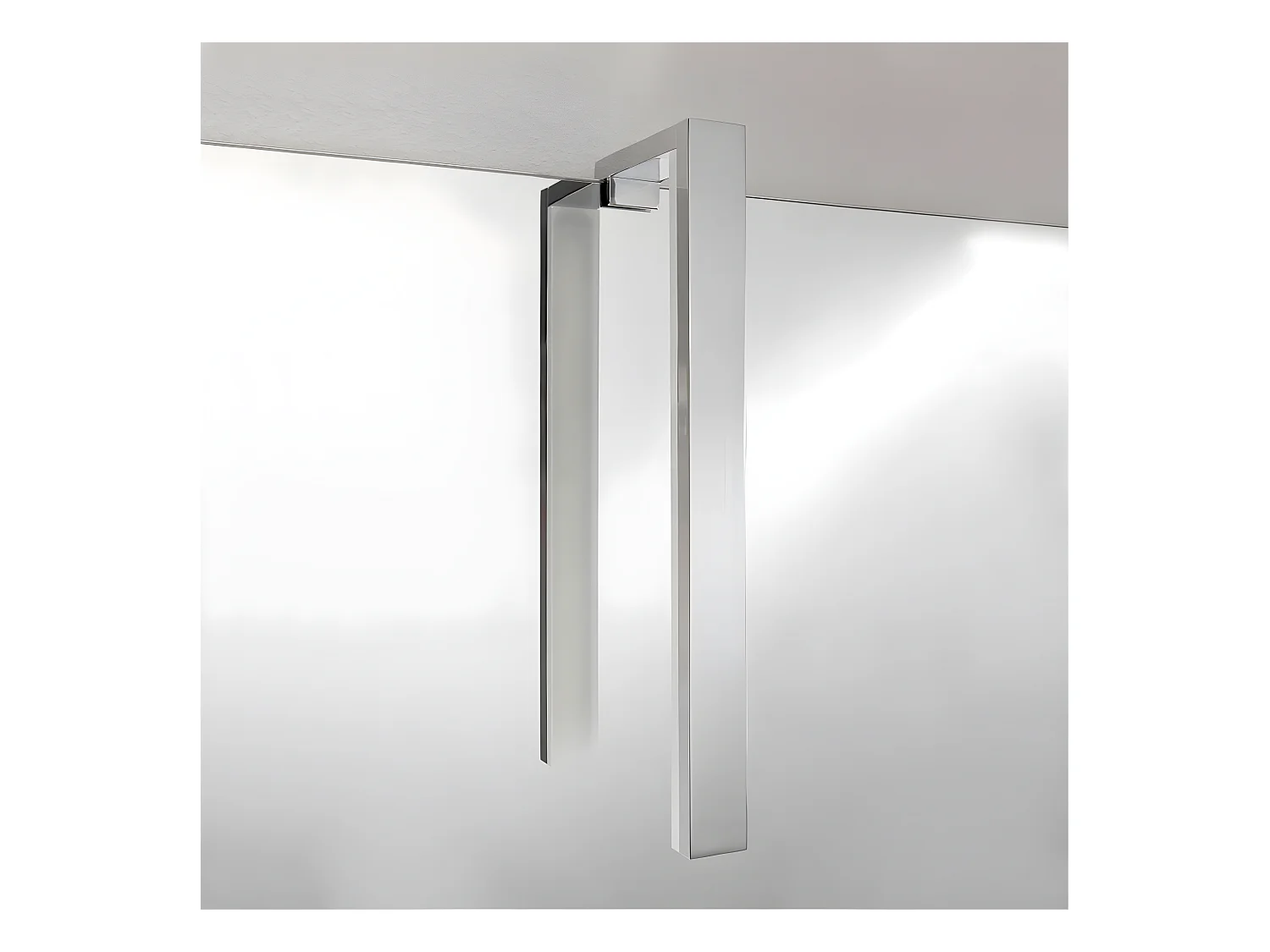 Applique per bagno LED Amaya 6W 5700K con struttura verticale in alluminio IP44