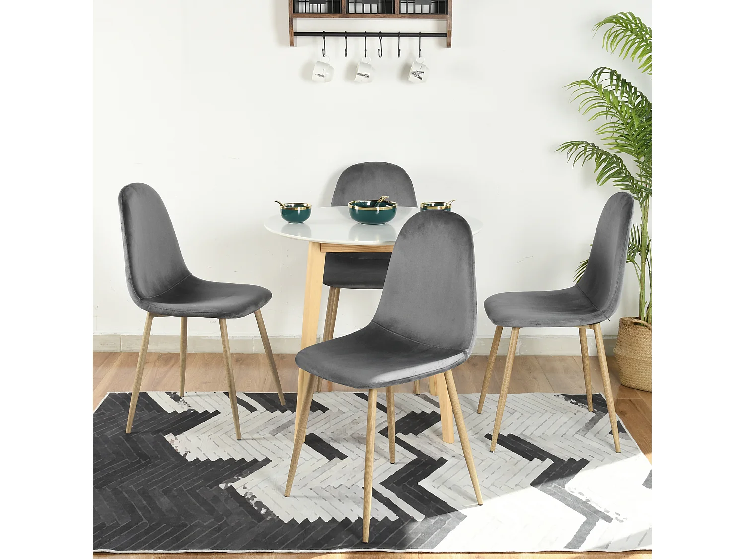 Juego de 4 sillas de comedor escandinavas de terciopelo gris con patas efecto madera CHARLTON VELVET GREY UKFR