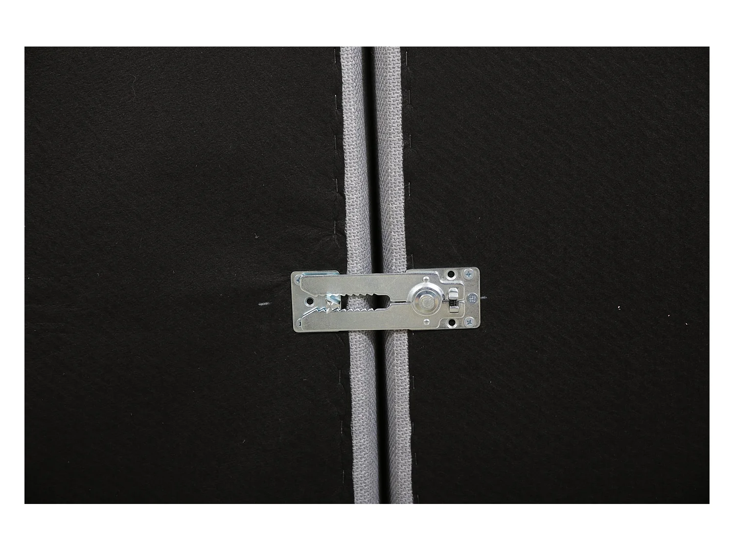 Canapé d'angle droit modulable 4 places en tissu chiné gris CARDINAL - MADE IN FRANCE