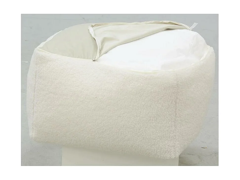 Pouf carré en bouclette Carré