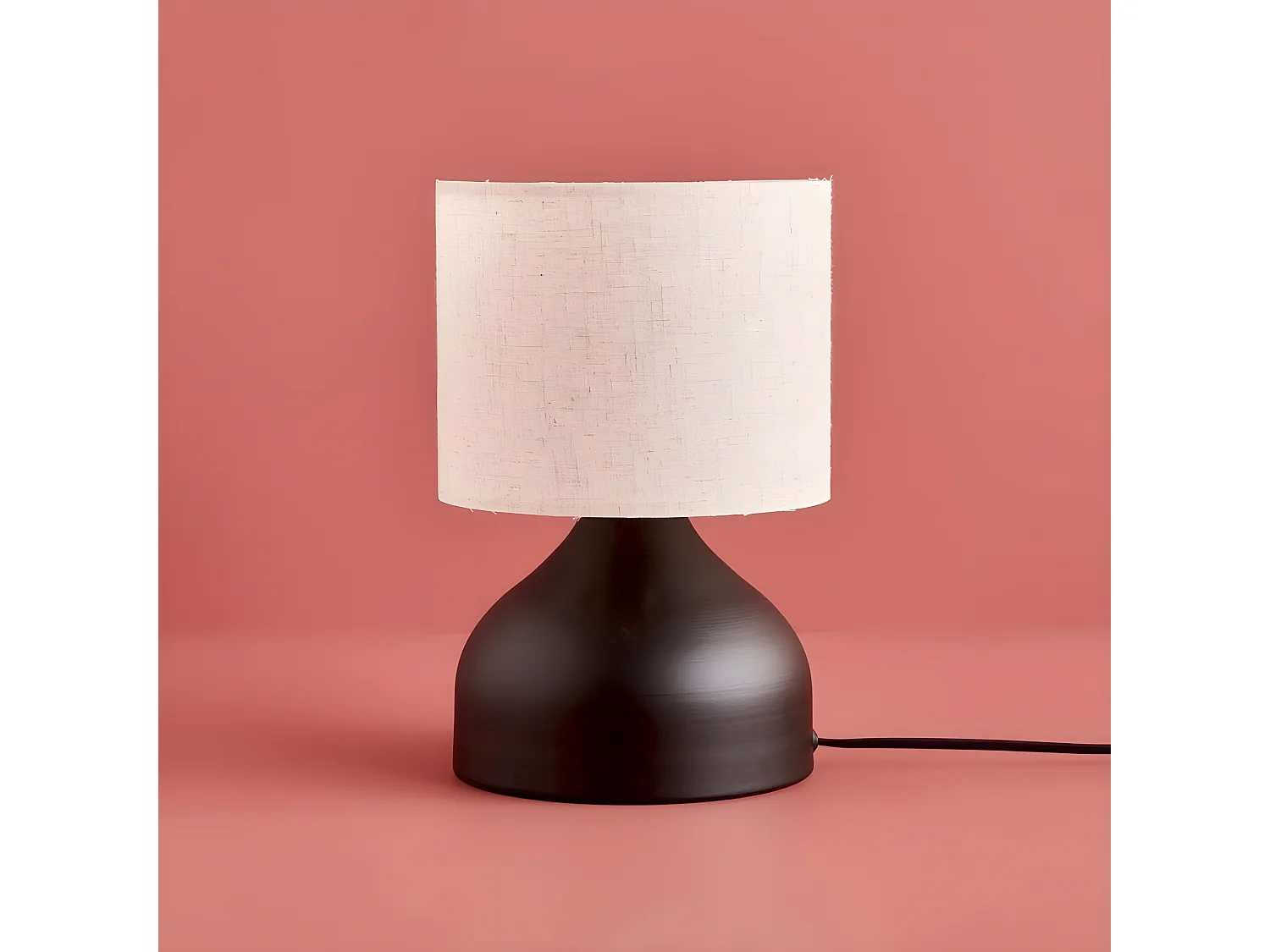 Lampe à poser avec pied en métal et abat-jour en tissu 1xE27 ø18,5cm - Noir et Crème
