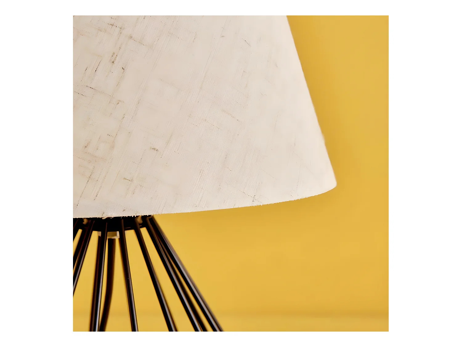 Lampe à poser Adelia avec structure décorative et abat-jour en tissu 1xE27 - Noir et Crème