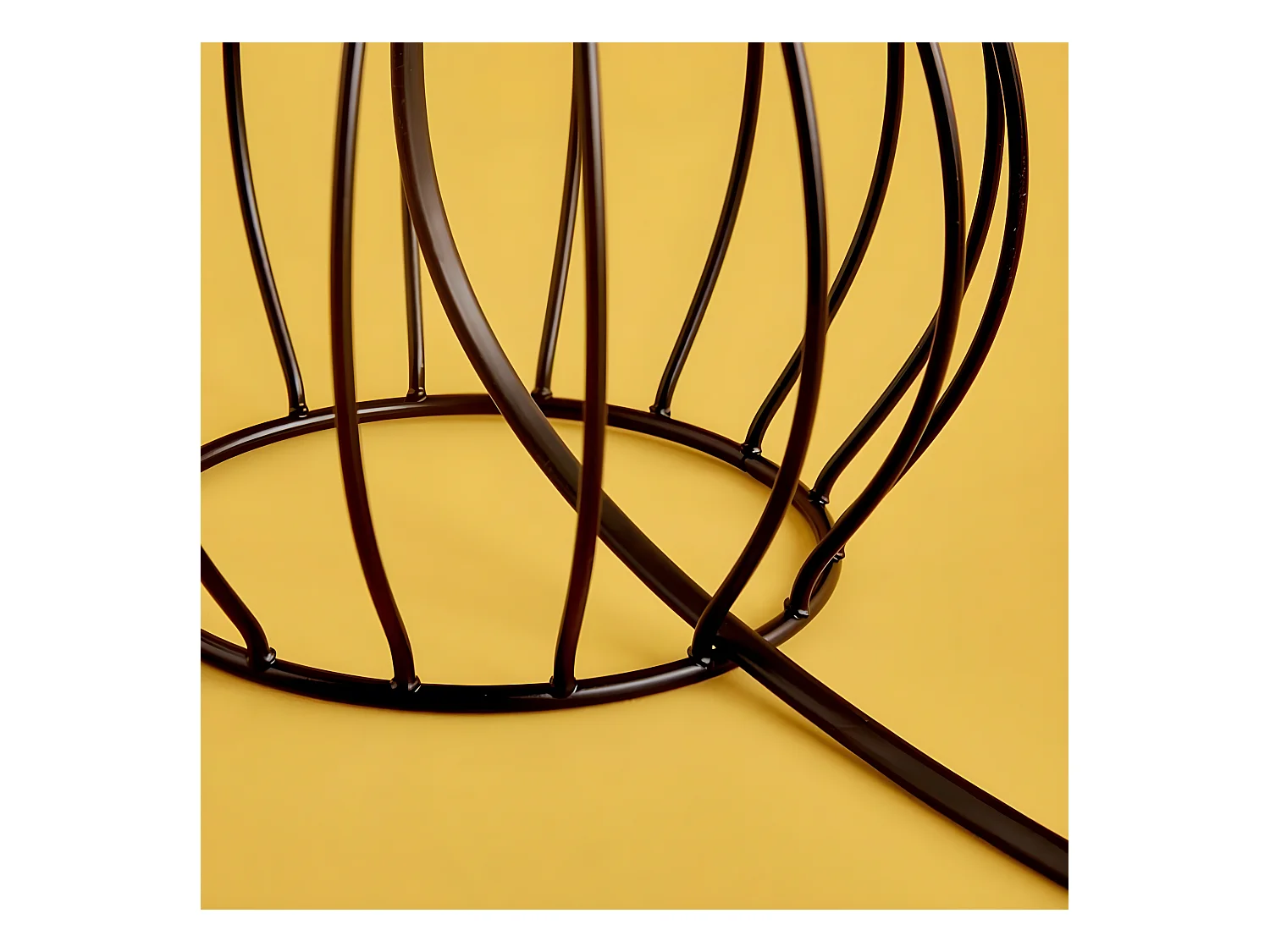 Lampe à poser Adelia avec structure décorative et abat-jour en tissu 1xE27 - Noir et Crème