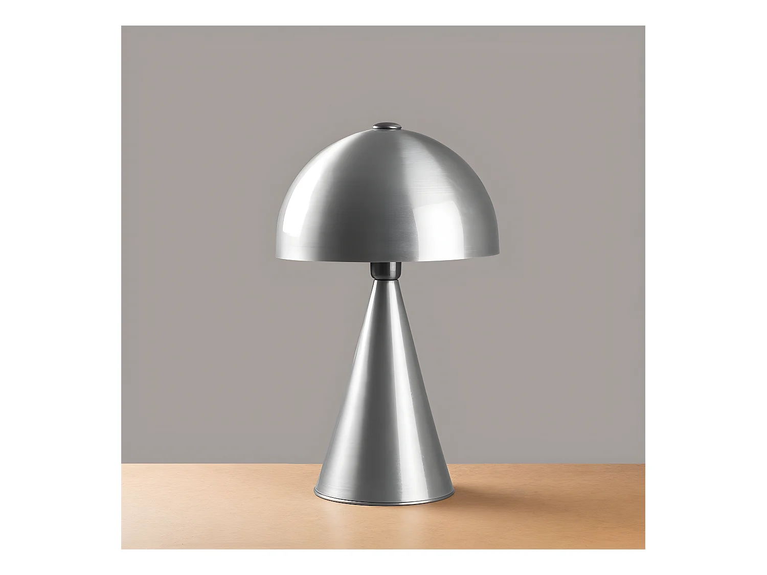 Tischleuchte Momo mit pilzförmiger Metallstruktur 1xE27 - Silber