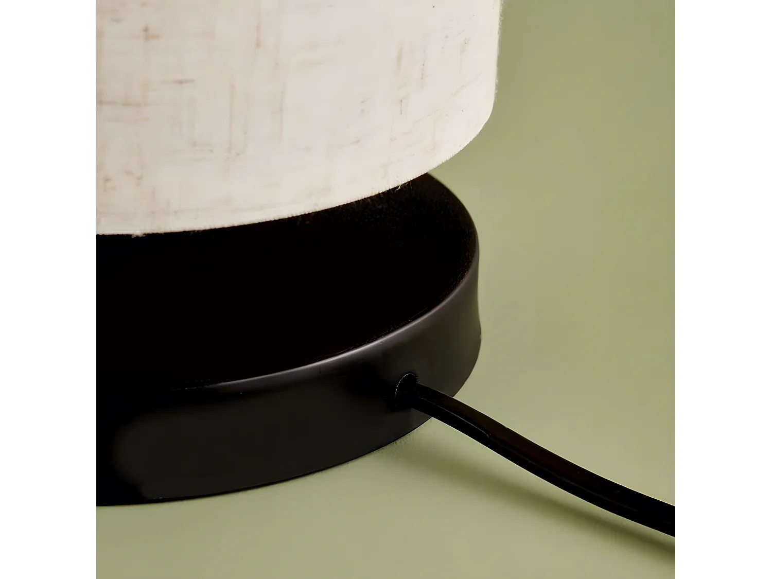 Lampe à poser Niron avec pied en bois et abat-jour en tissu 1xE27 H22cm - Crème