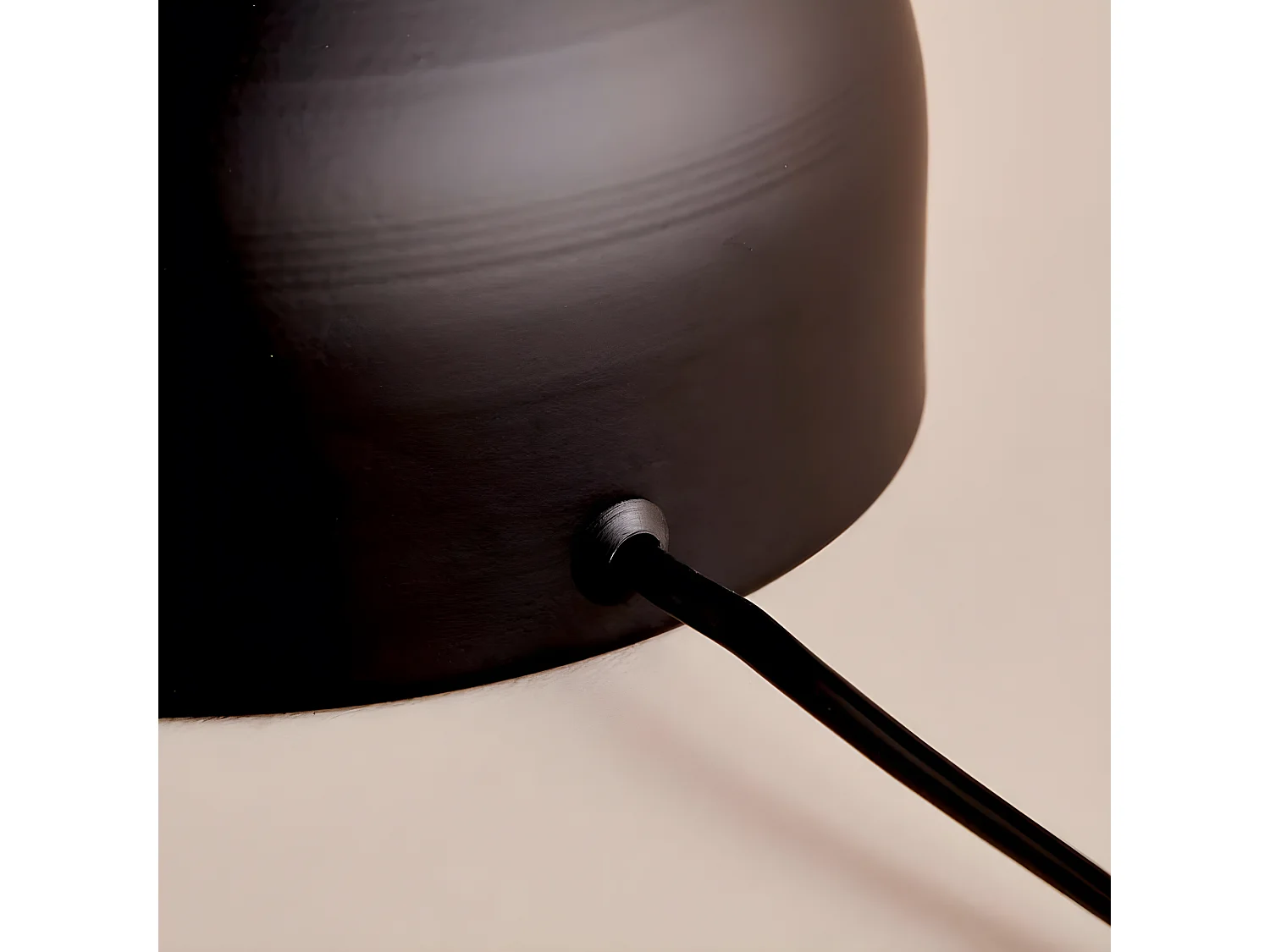 Niera moderne stijl metalen tafellamp met stoffen kap 1xE27 - Zwart