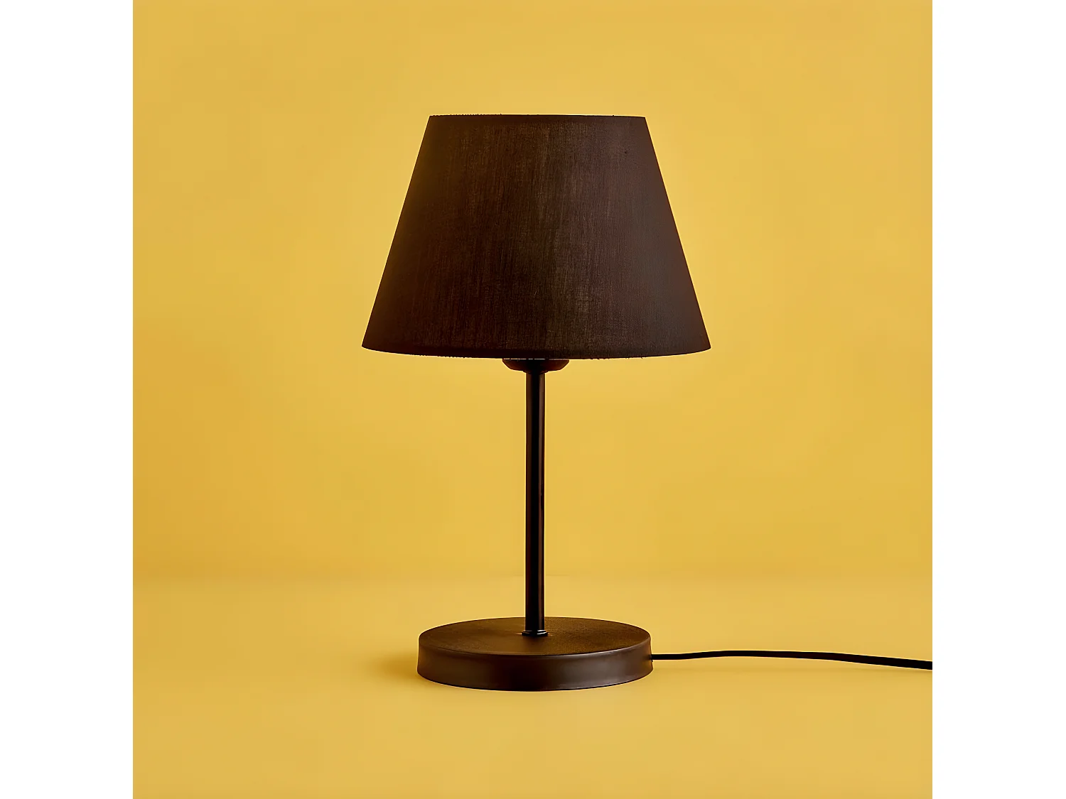 Lampe à poser Persale avec base en métal et abat-jour en tissu 1xE27 - Noir