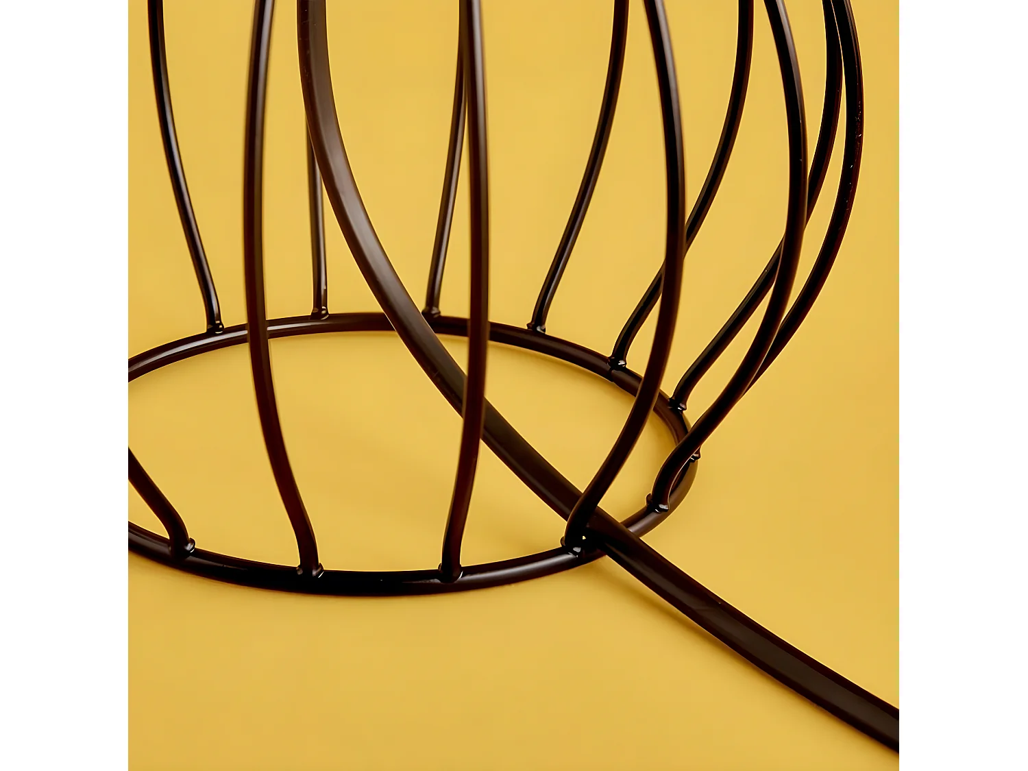 Lampe à poser Adélia avec structure décorative et abat-jour en tissu 1xE27 - Noir