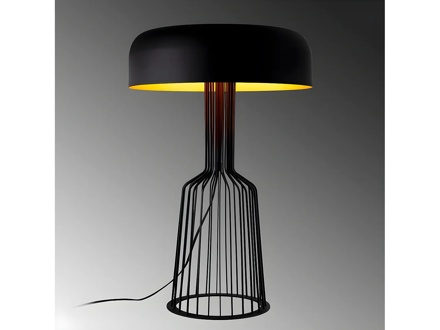 Lampada da tavolo di design Cabiria con struttura in metallo 2xE27 - Nero e Oro
