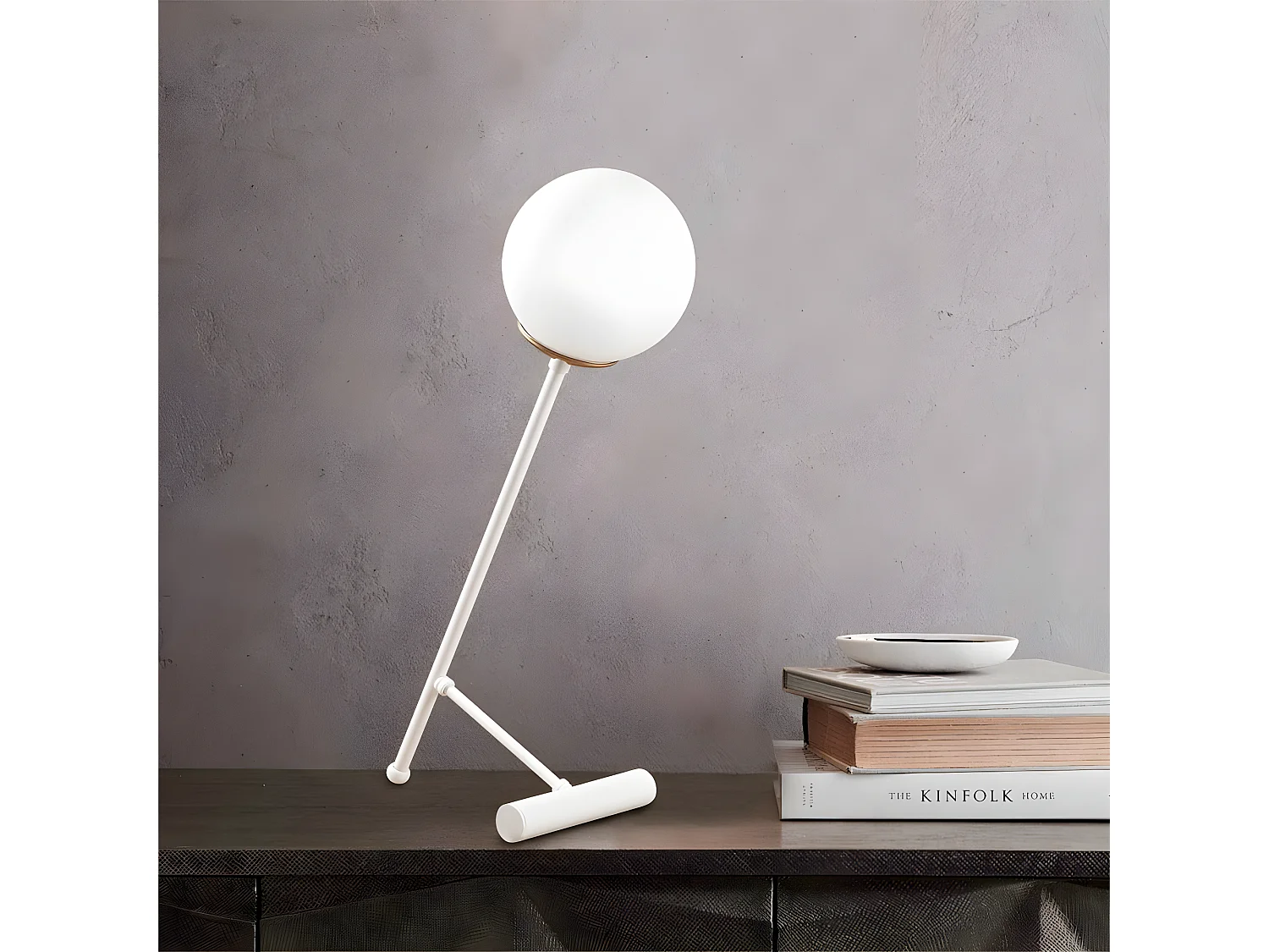 Candeeiro de mesa Birdie estilo moderno com bola de vidro 1xE27 - Branco e Cobre