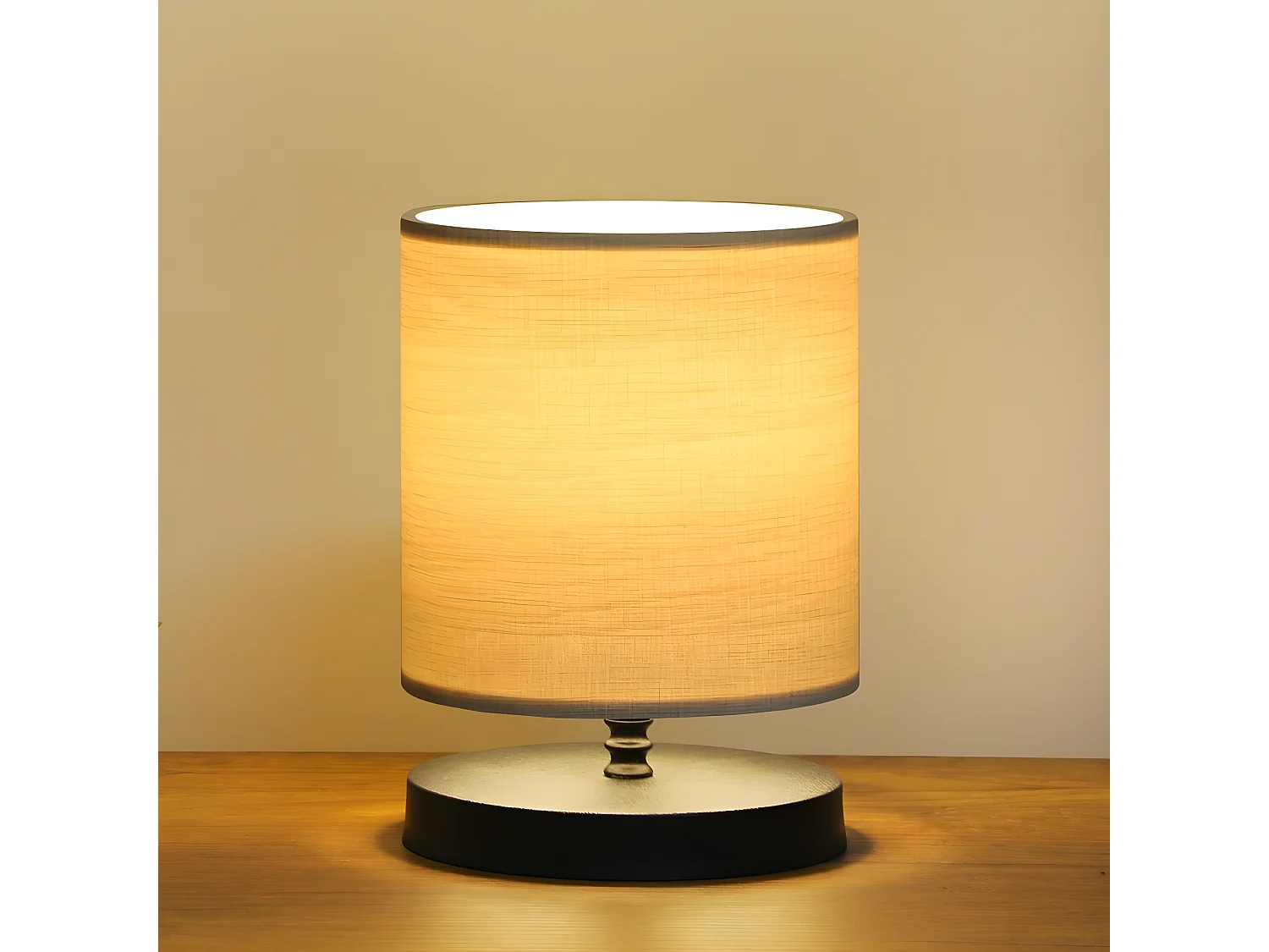 Lampada da tavolo Siberia con base in plastica e paralume in PVC 1xE14 - Beige