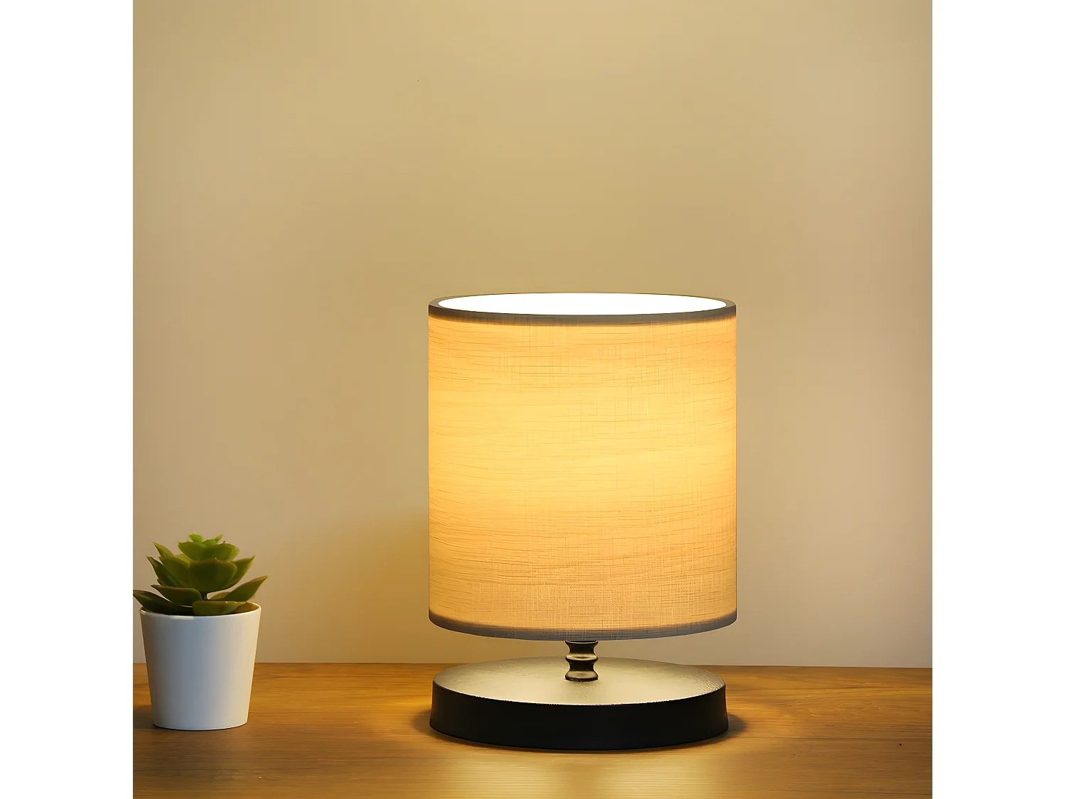 Lampe à poser Sibera avec pied en plastique et abat-jour en PVC 1xE14 - Beige