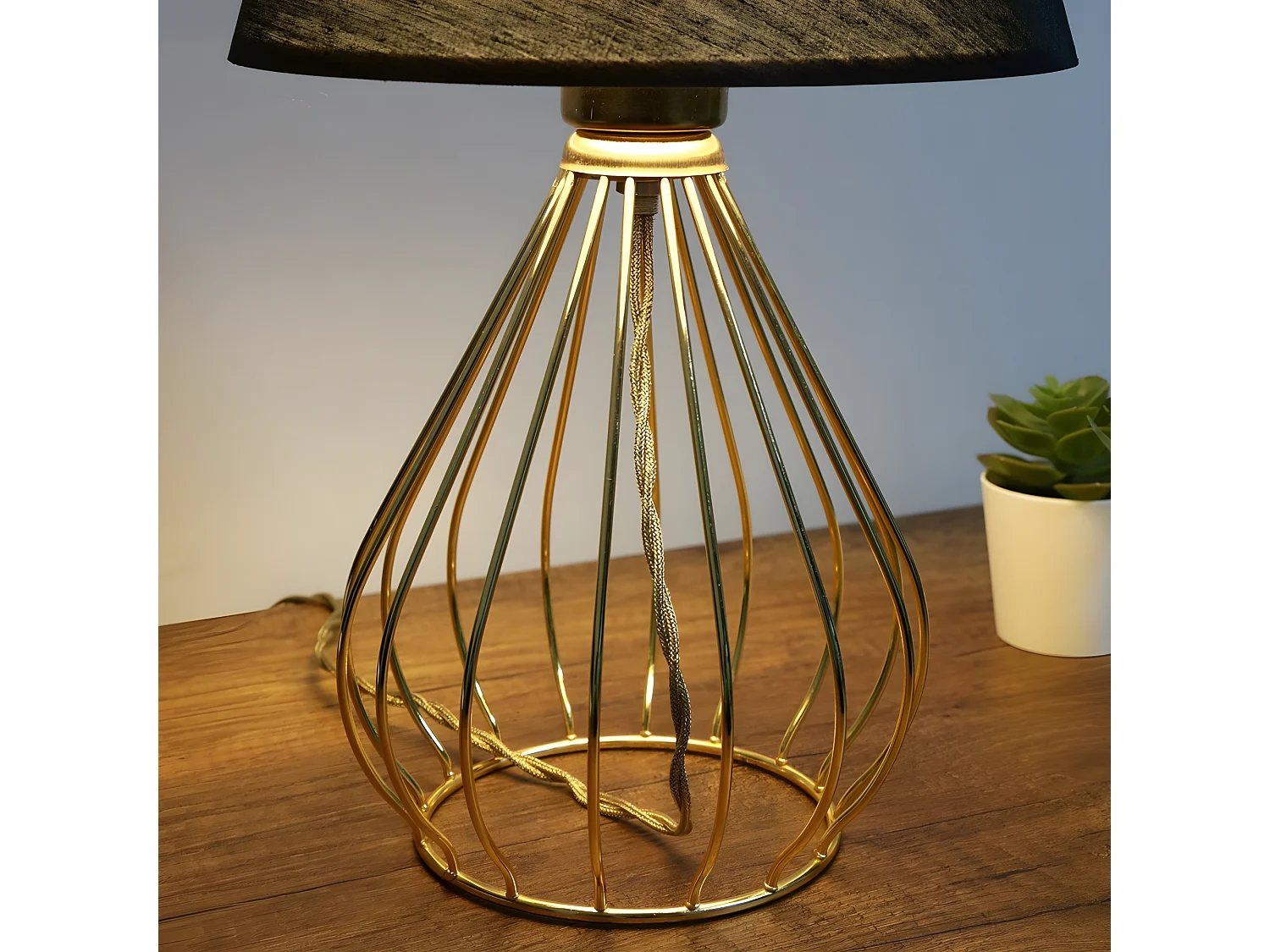 Lampe à poser originale Batisa en métal et abat-jour en tissu 1xE27 - Or et noir