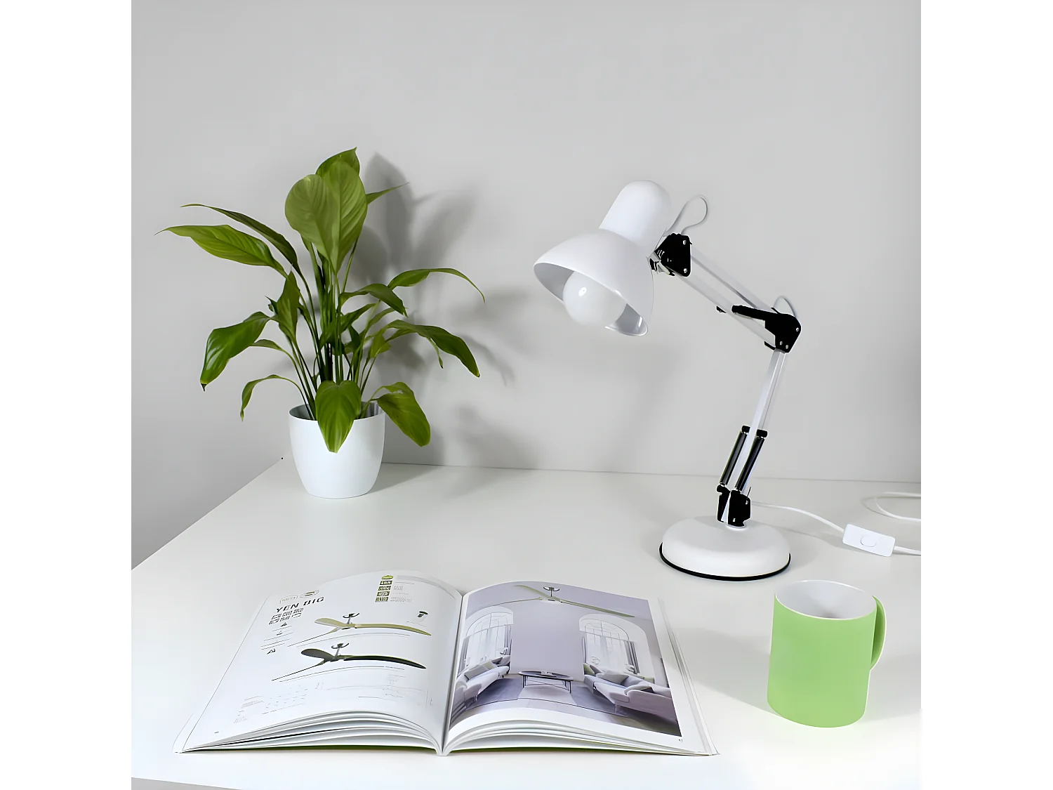 Lampe de bureau articulée Avati avec structure en métal 1xE27 - Blanc