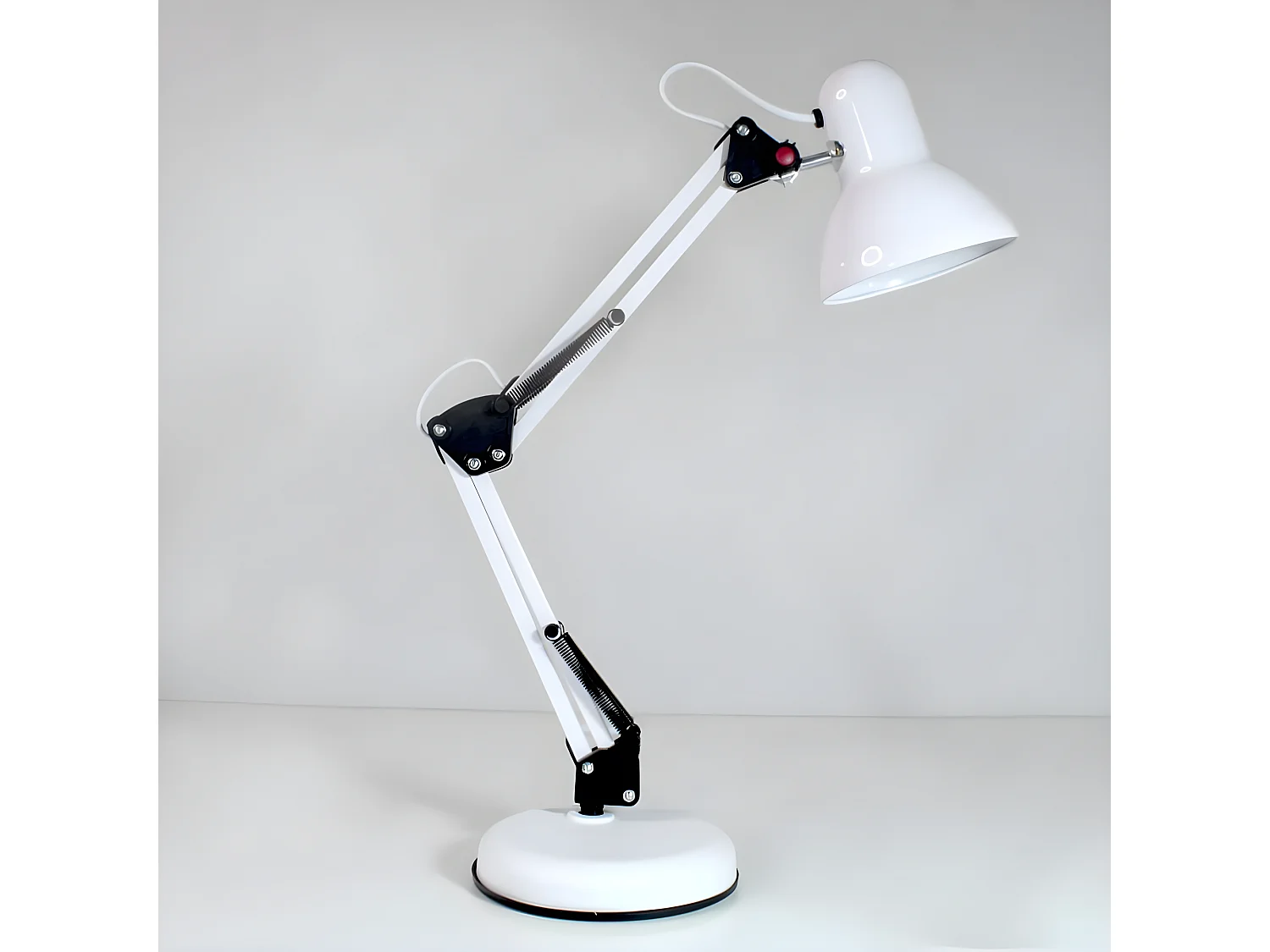 Lampe de bureau articulée Avati avec structure en métal 1xE27 - Blanc