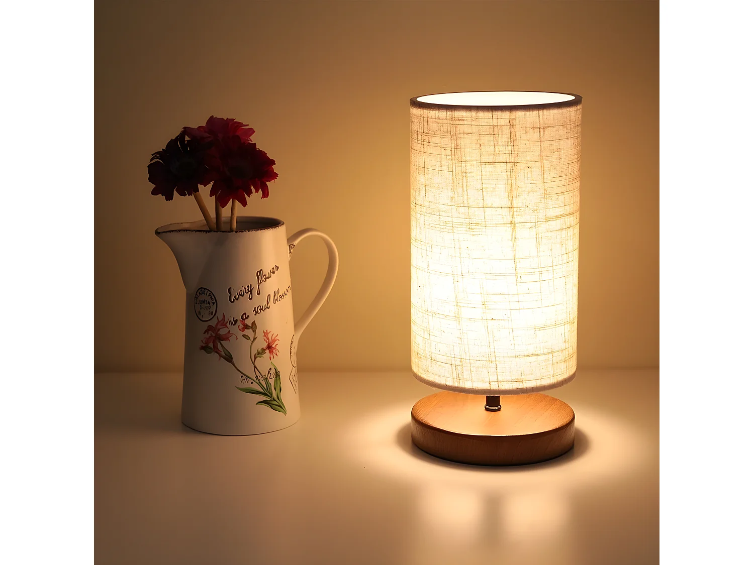 Lampe à poser Niron avec pied en bois et abat-jour en tissu 1xE27 ø15cm - Beige