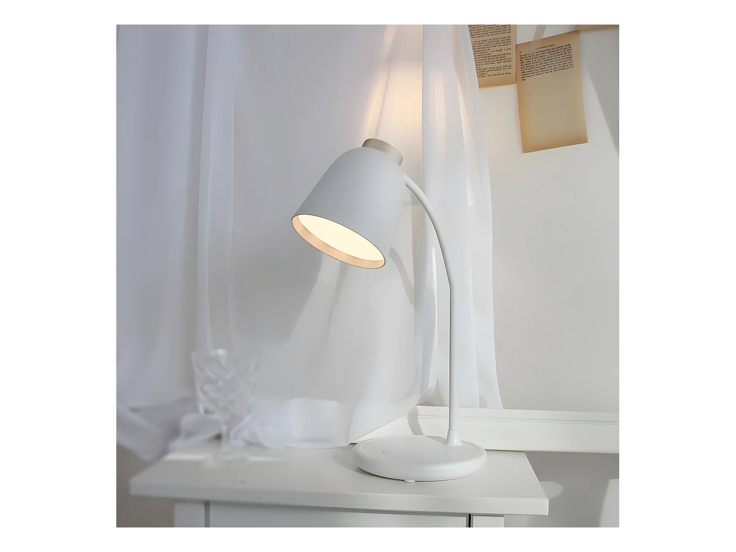 Lampe de bureau portable LED à intensité variable Tale 4 W CCT - Blanc