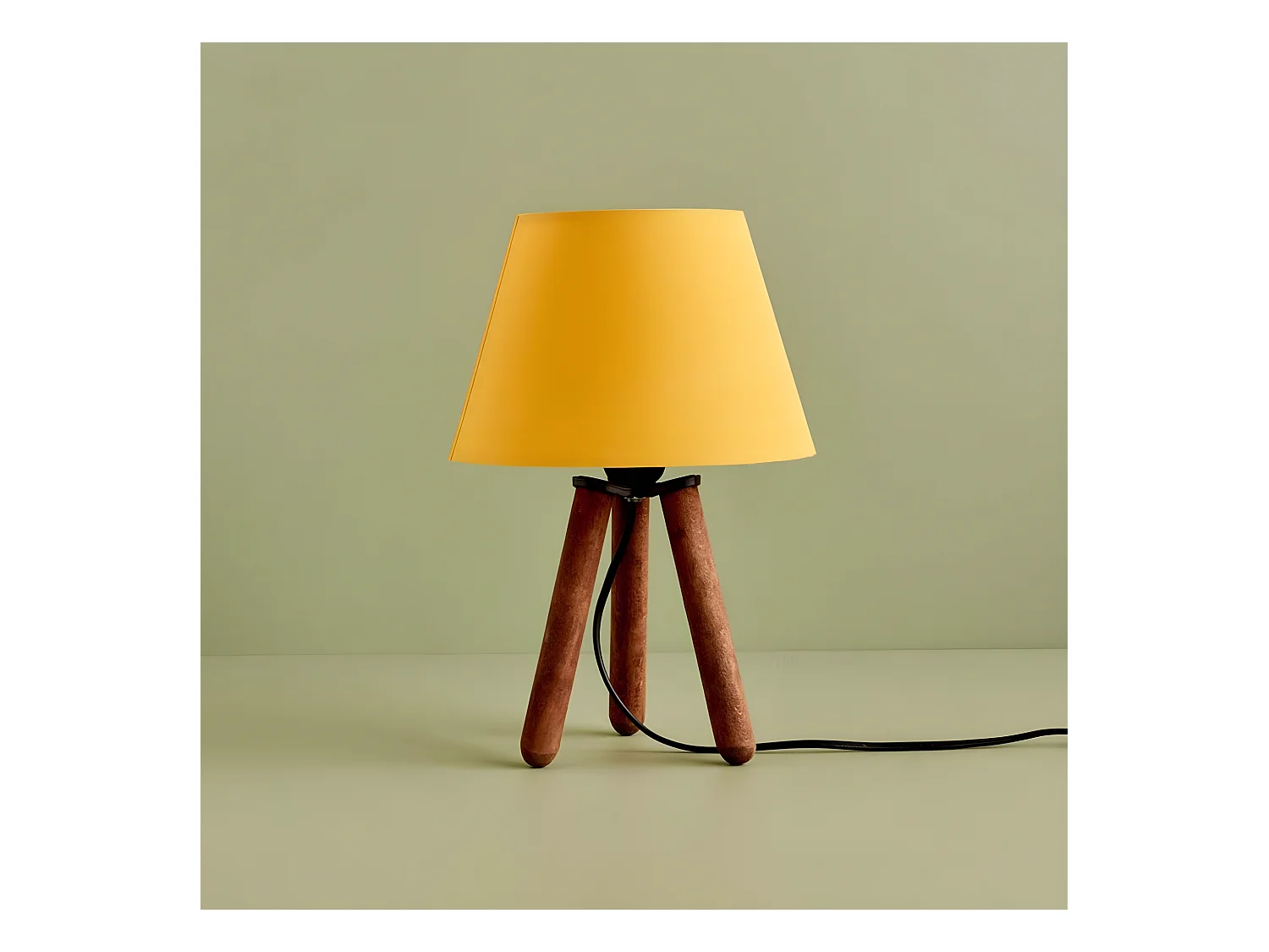 Lampe à poser trépied Yago avec pieds en bois et abat-jour en tissu 1xE27 - Jaune