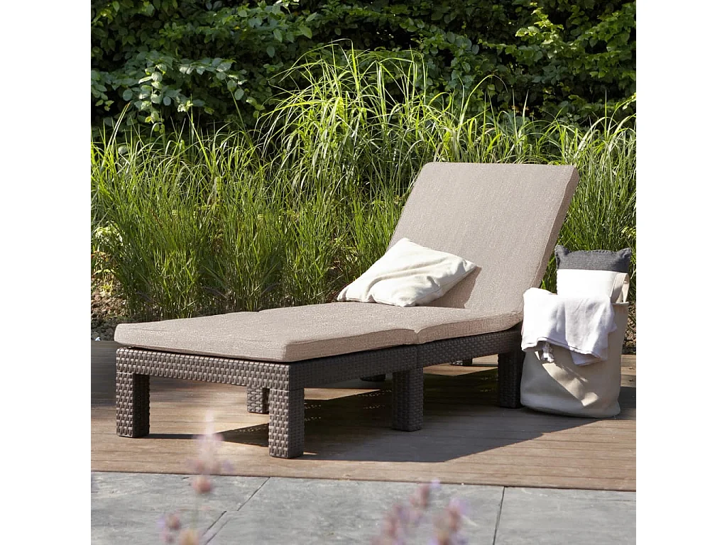 Leżak ogrodowy Keter Daytona Deluxe 65 x 195 cm, brązowy