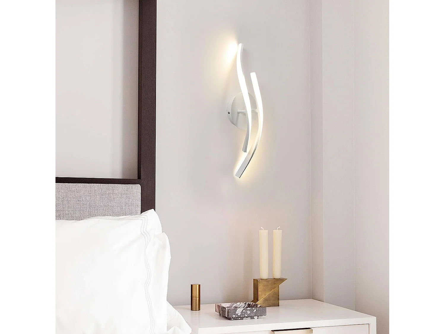 Plafonnier led 18w design moderne, 52*14*10Cm, blanc chaud 3000k forme de ligne