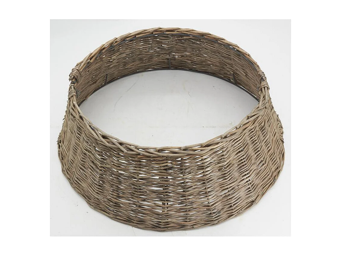 Cache-pied de sapin en osier