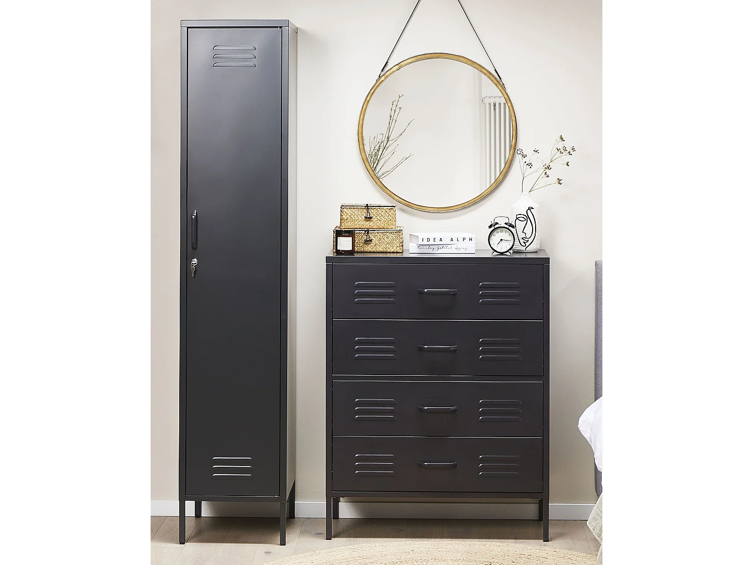 Armoire en acier noir FROME