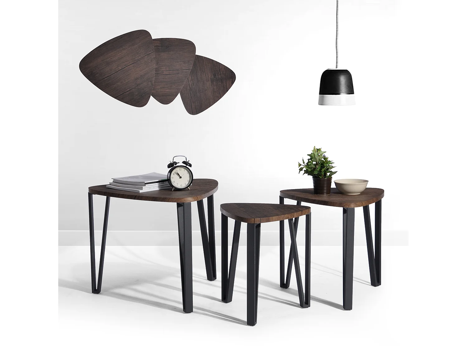 Ensemble de 3 tables gigognes au style industriel noir et bois KAUWHATA MDF HM