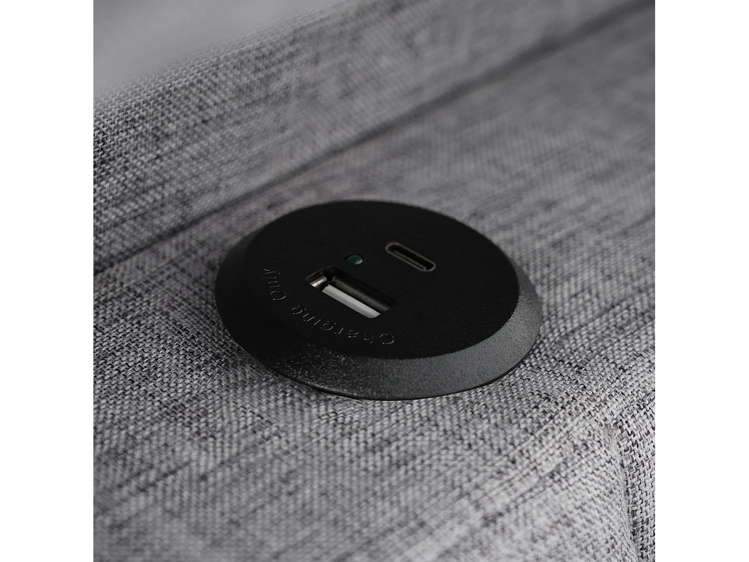 Bett mit Stauraum, 160 x 200 cm, gepolstert mit Leinenstoff – mit LED und Ladeanschlüssen – mit Lattenrost – Grau