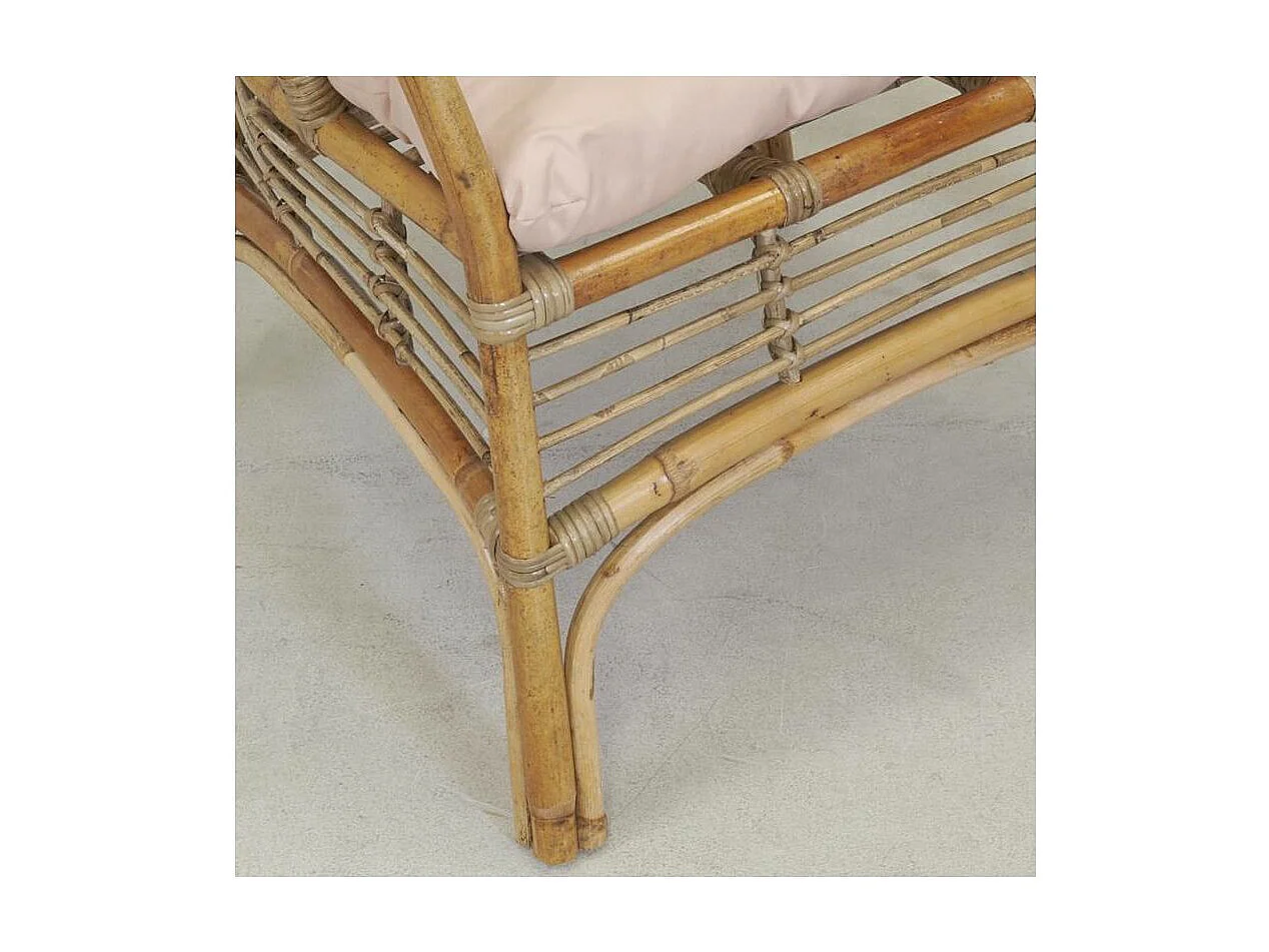 Fauteuil en rotin marron + coussin