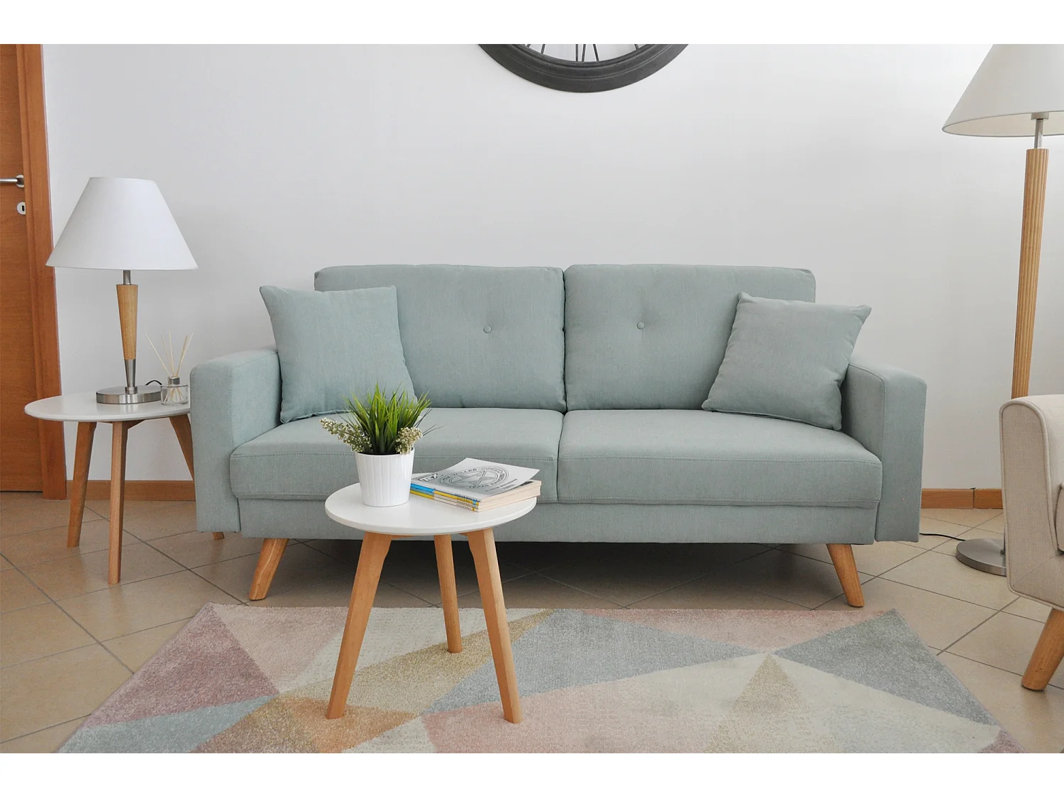 Divano 3 posti in tessuto vellutato verde Tiffany piedi in legno mod. Chloe