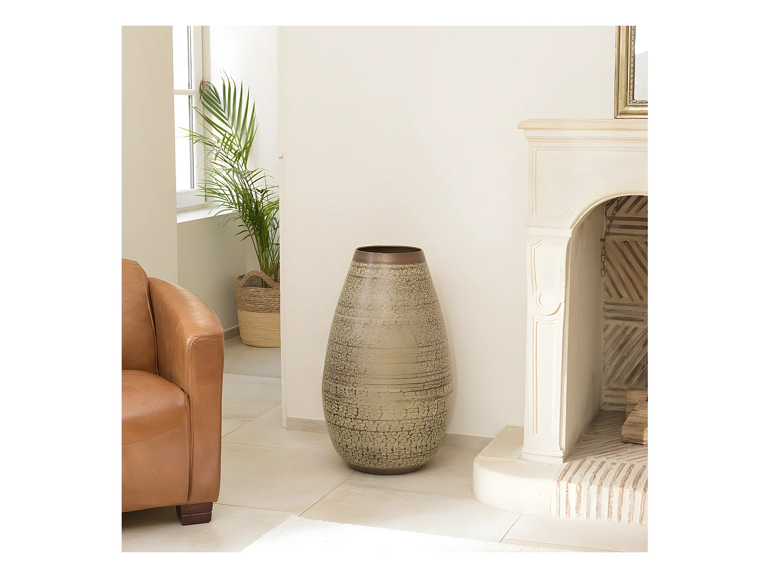 HONORE - Vase alu L40cm H70cm vert vieilli motifs arabesques fleuris