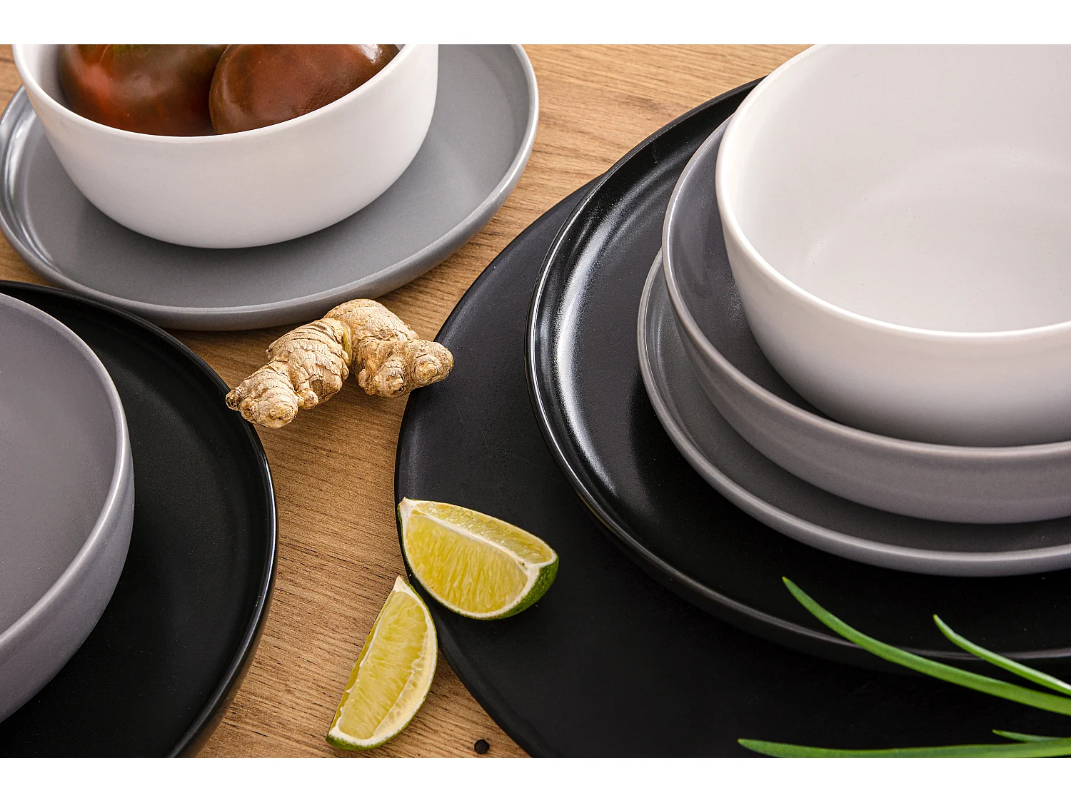 Tafelservice 6 Personen 24-tlg - Weiß, Schwarz, Grau - VICTO