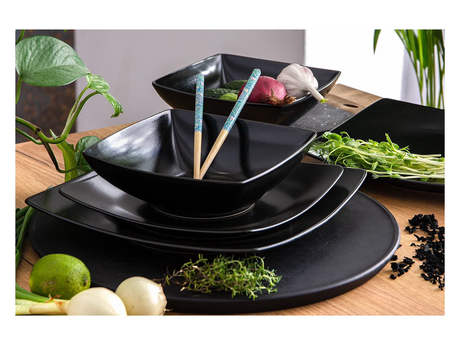 Tafelservice für 6 Personen (18el) Mikrowellengeeignet - Keramik - Schwarz - EPIRI