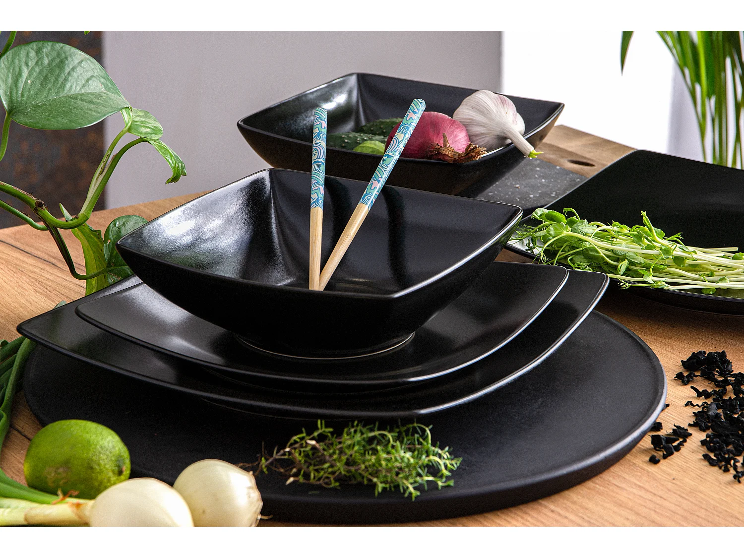 Tafelservice für 6 Personen (18el) Mikrowellengeeignet - Keramik - Schwarz - EPIRI