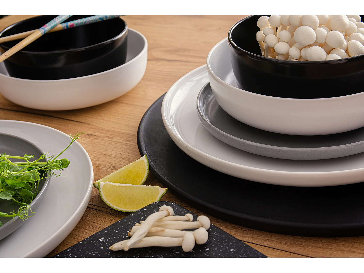 Tafelservice 6 Personen 24-tlg - Weiß, Schwarz, Grau - VICTO