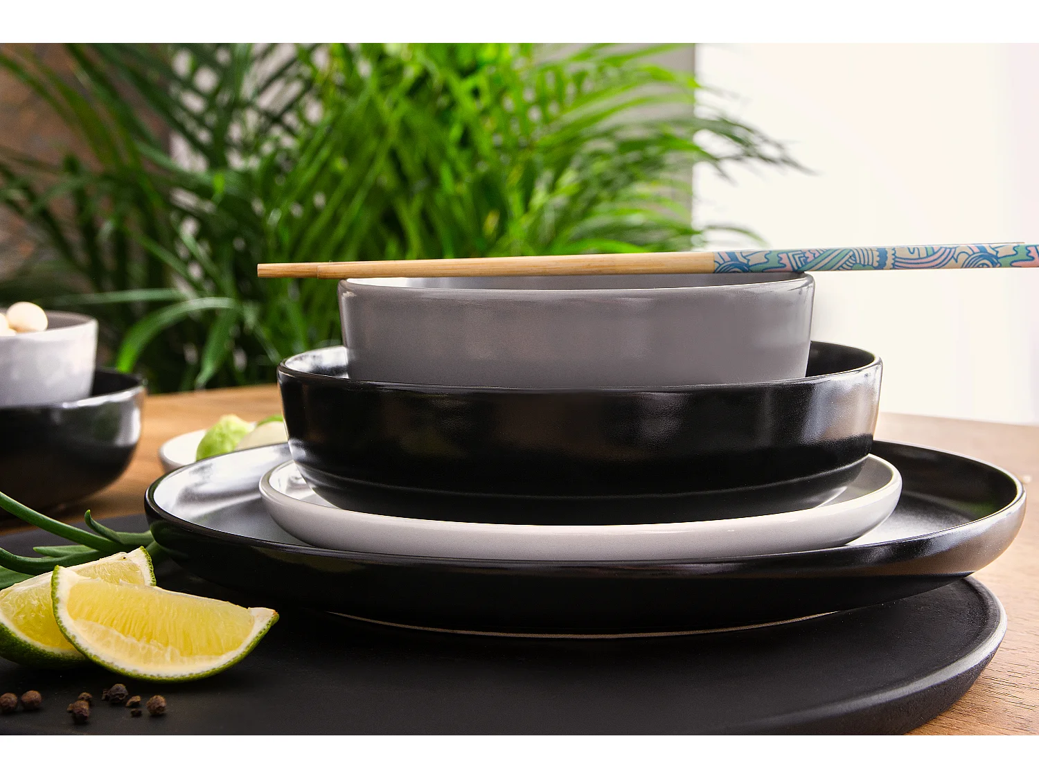 Tafelservice 6 Personen 24-tlg - Weiß, Schwarz, Grau - VICTO