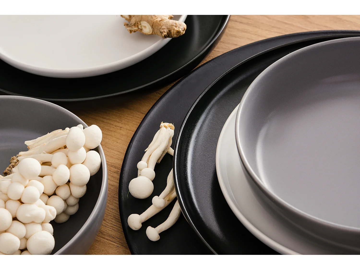 Tafelservice 6 Personen 18-tlg - Weiß, Schwarz, Grau - VICTO