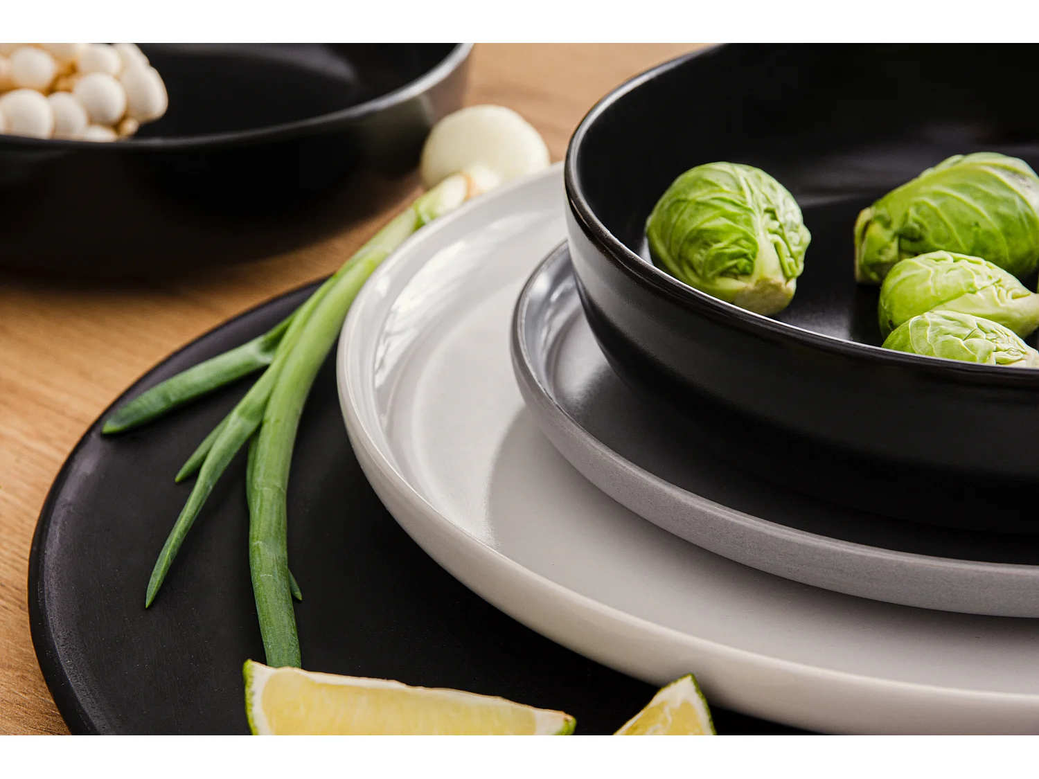 Tafelservice 6 Personen 18-tlg - Grau, Weiß, Schwarz - VICTO