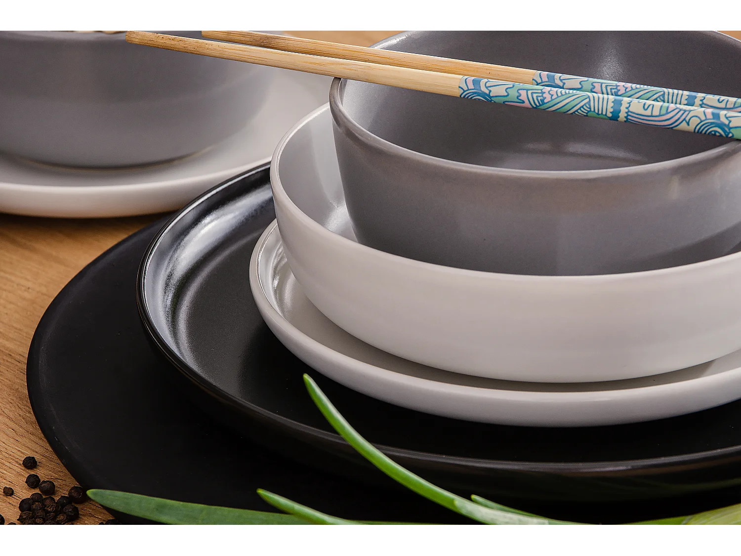 Tafelservice 6 Personen 24-tlg - Weiß, Schwarz, Grau - VICTO