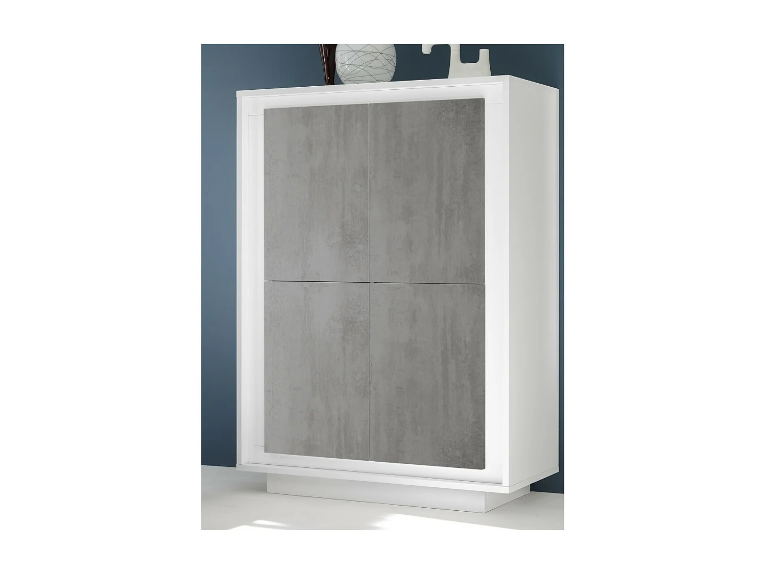 Vitrinekast met 4 deuren FALL - Mat wit gelakt en betongrijs - Modern en functioneel ontwerp