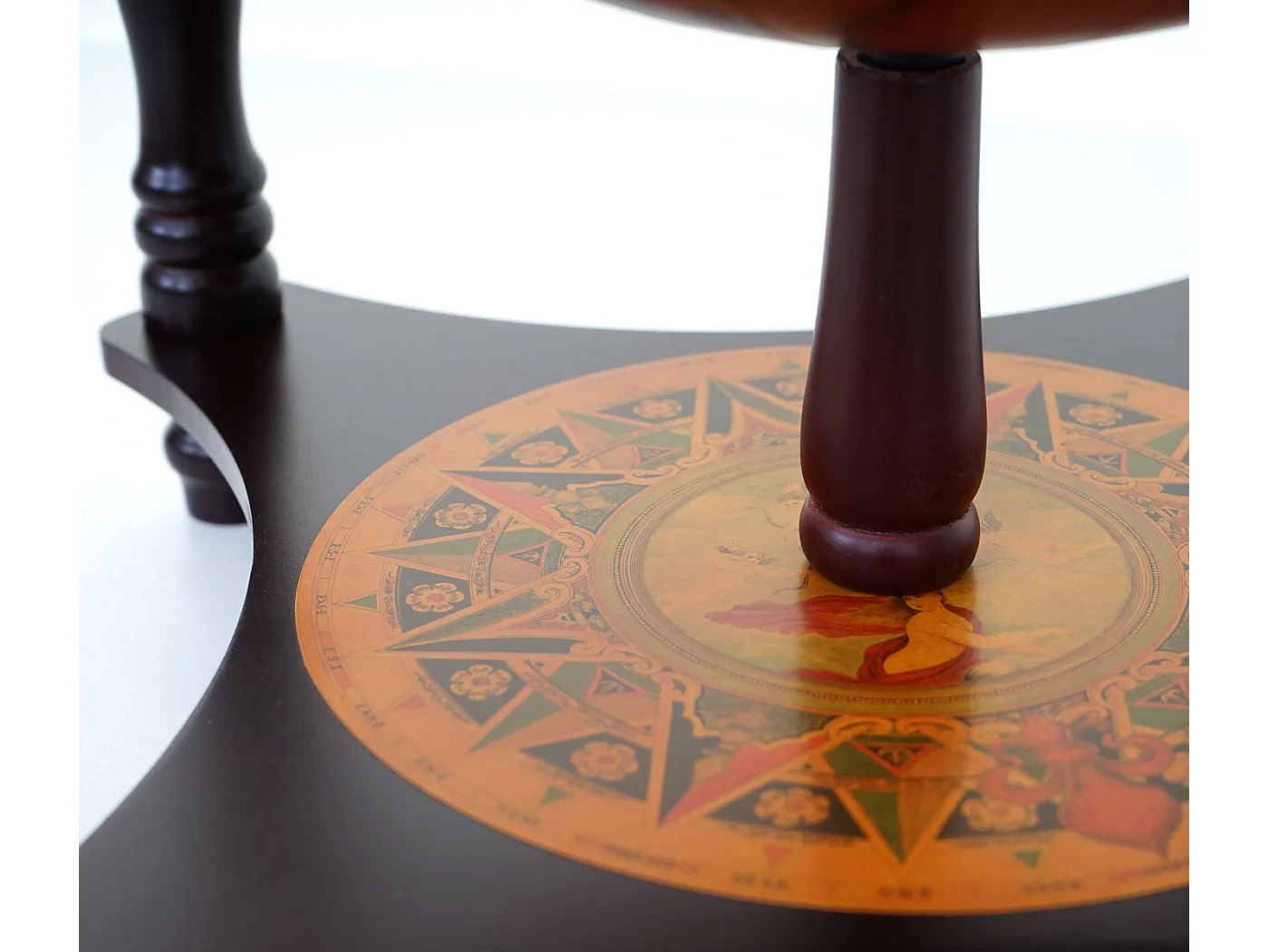 Bar de salon Globe MCW-D85