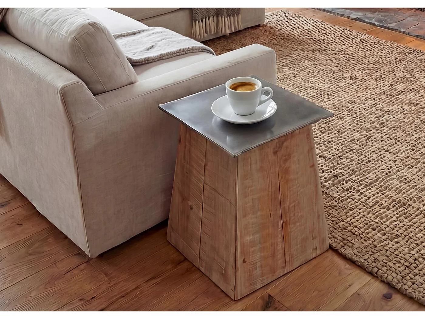 Table d'appoint MCW-L76b