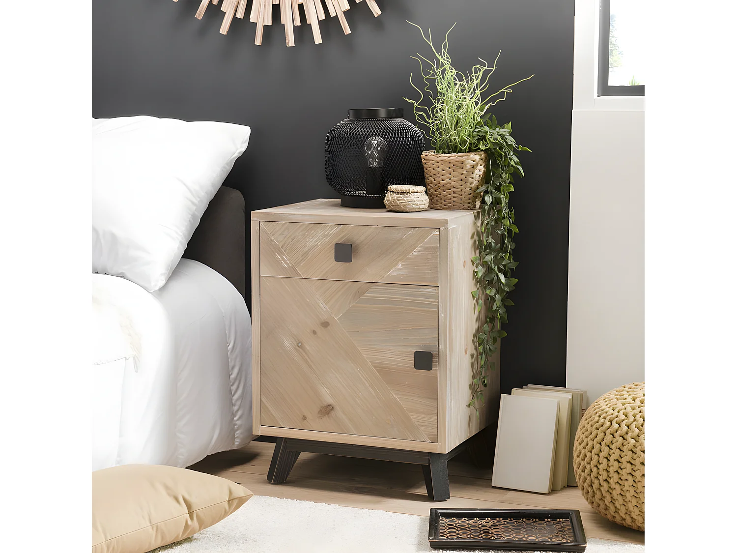 ANDRO - Chevet beige scandi 1 tiroir 1 porte pieds noirs Sapin