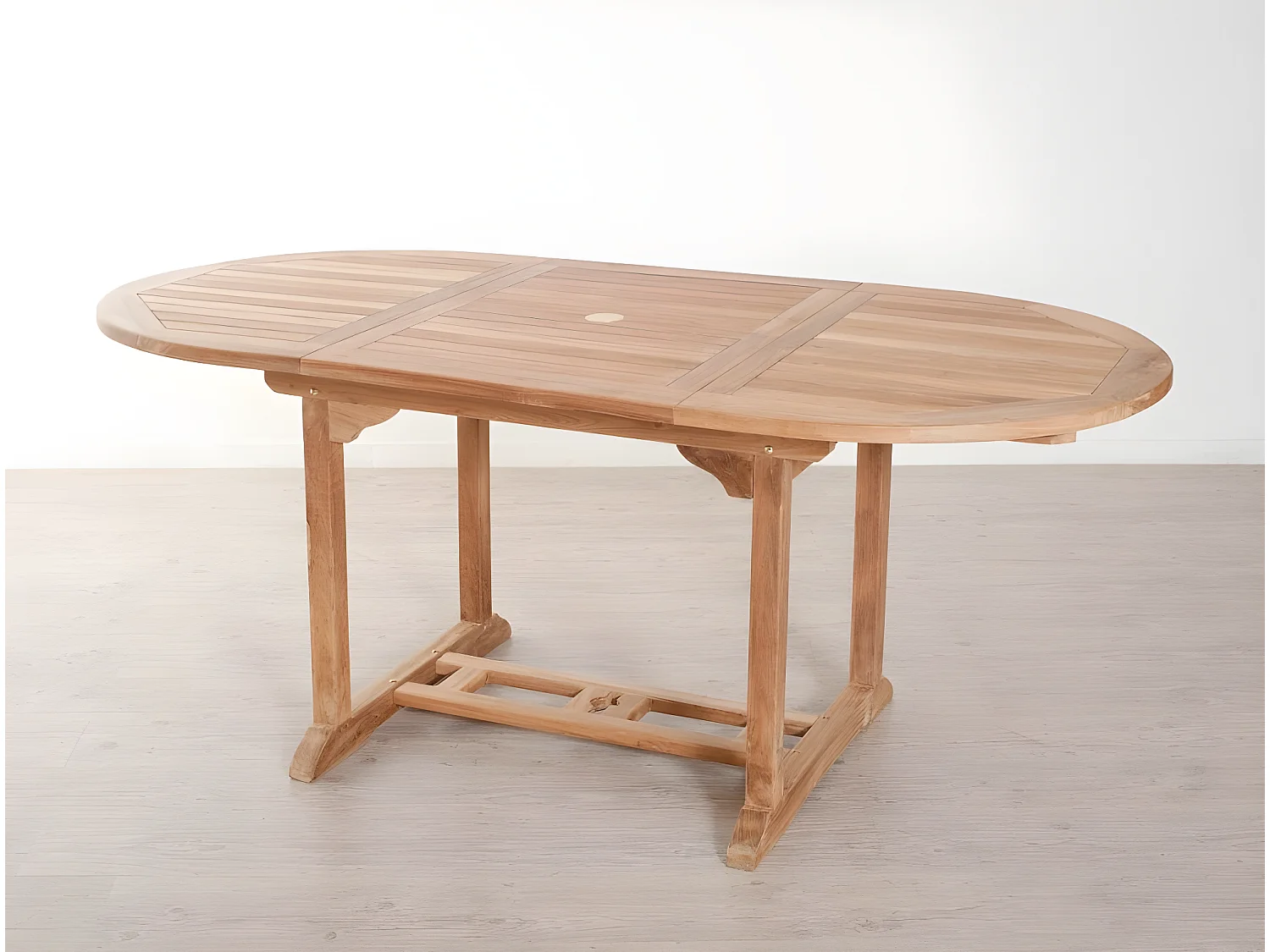 FUN - Table de jardin 4/6 personnes - ovale ext. 120/180 en bois Teck