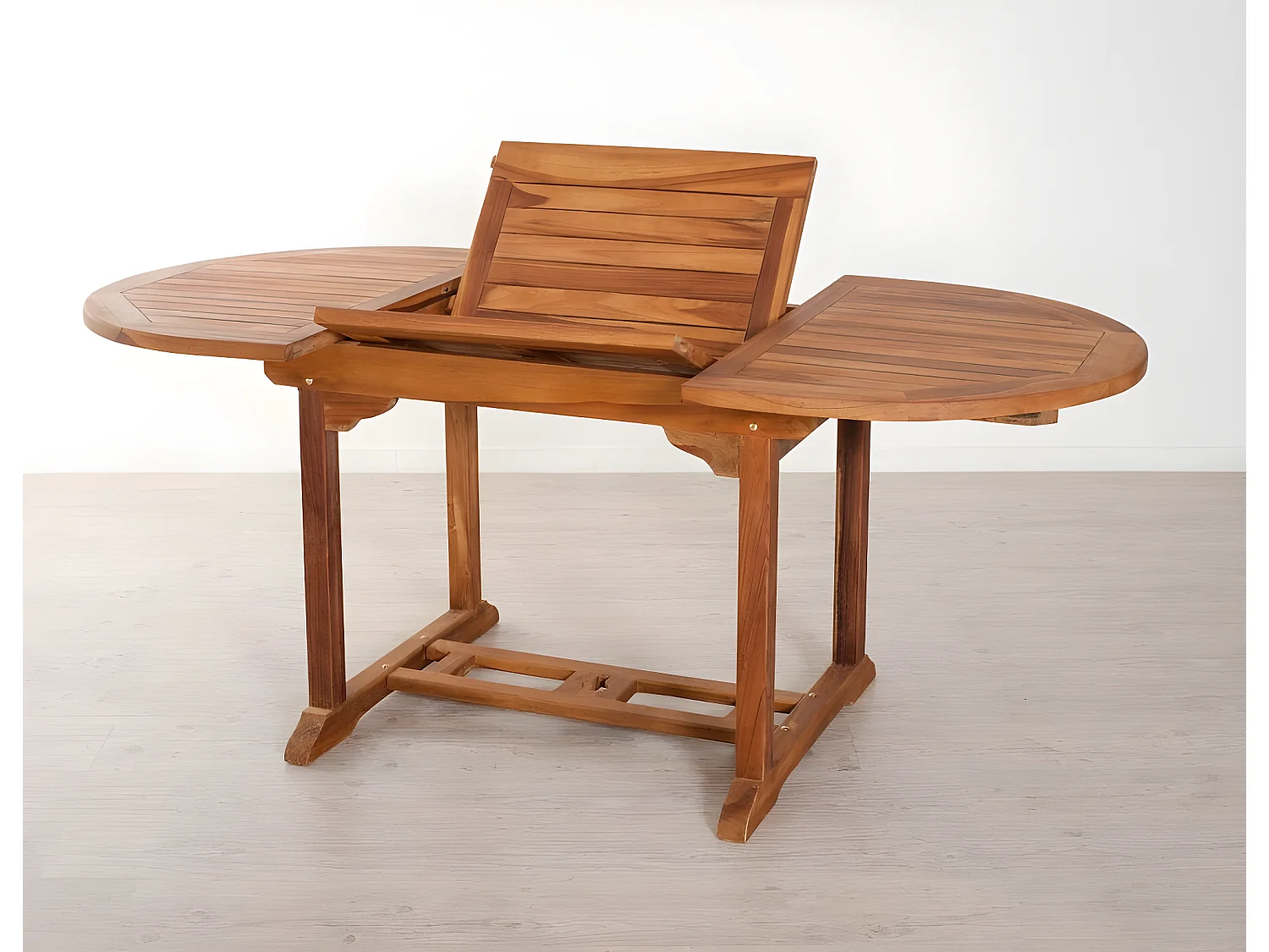 MAEVA - Table de jardin 4/6 pers. ovale ext. 120/180cm bois Teck huilé