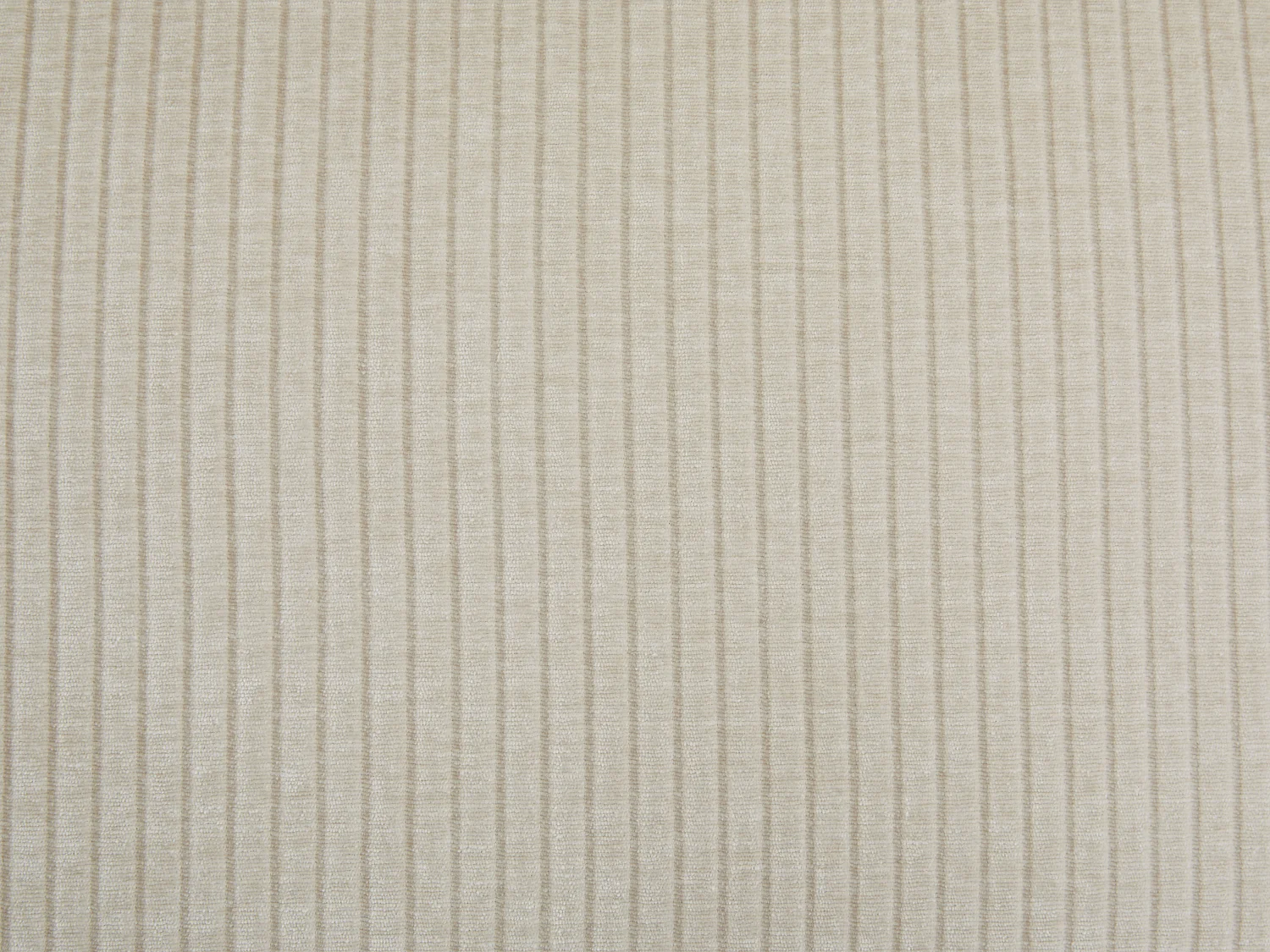 Grote hoekbank met hoek rechts van beige ribfluweel TIRONO van Maison Céphy