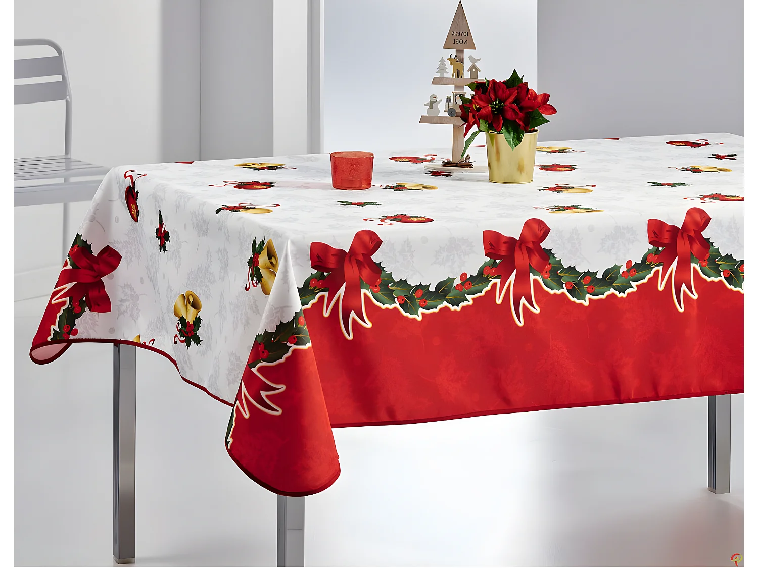 Nappe de Noël motifs Père Noël ou Cloche - Anti tâches