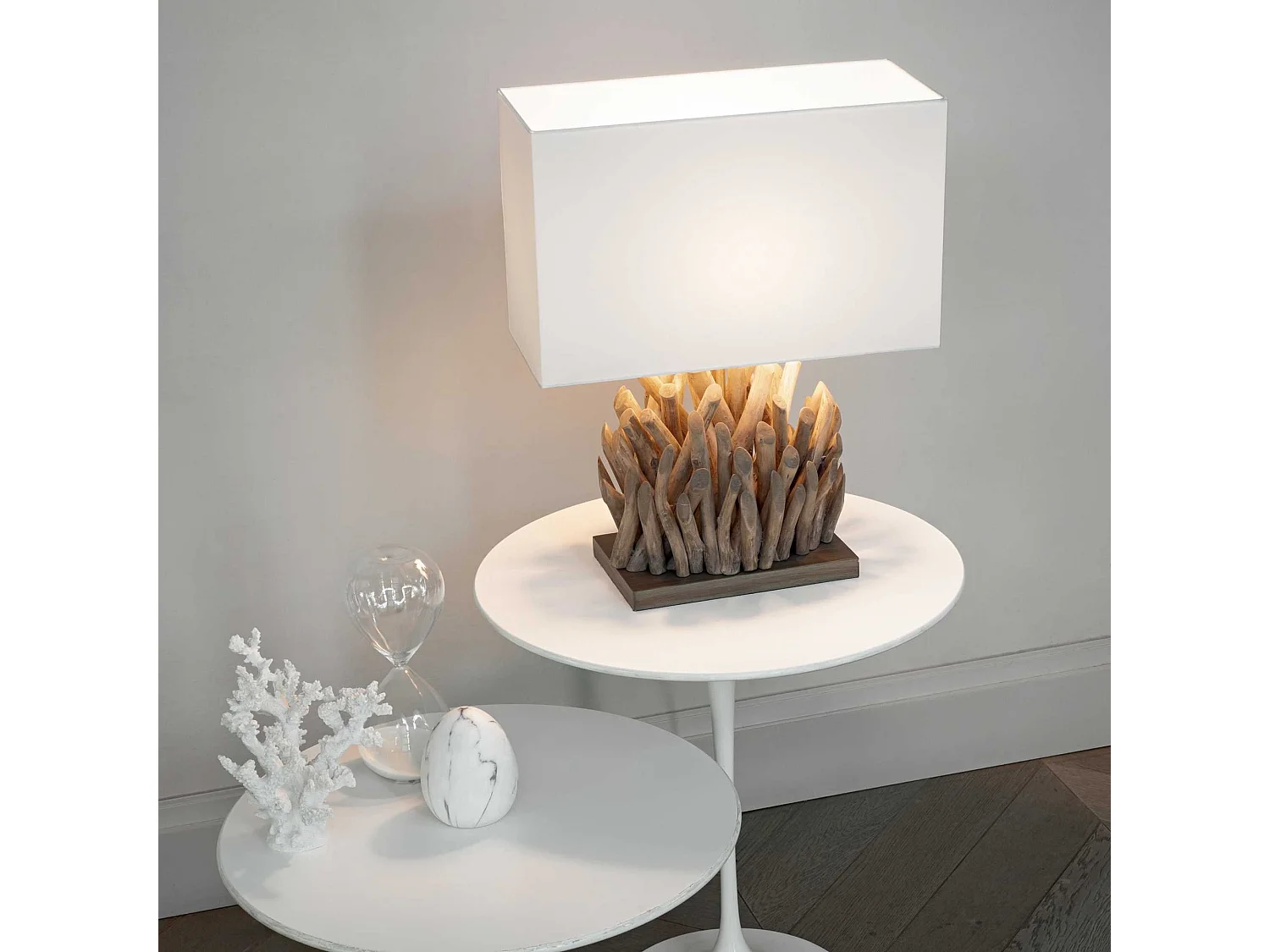 Lampe de table rectangulaire en bois