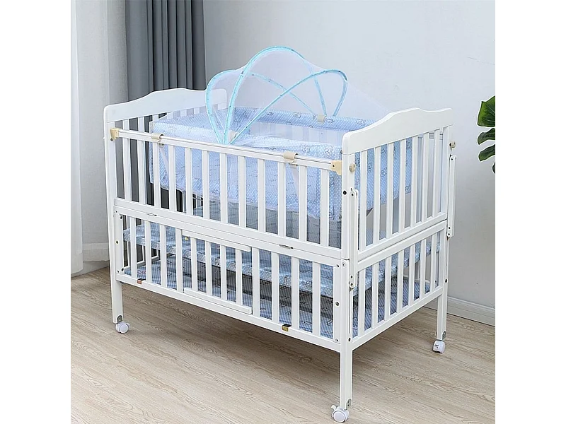 Grand lit bébé extensible en placage MDF